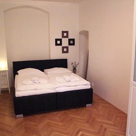 Апарт-отель Selinor Old Town 4*