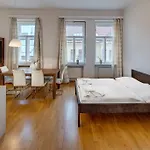 Selinor Old Town Lägenhetshotell Prag